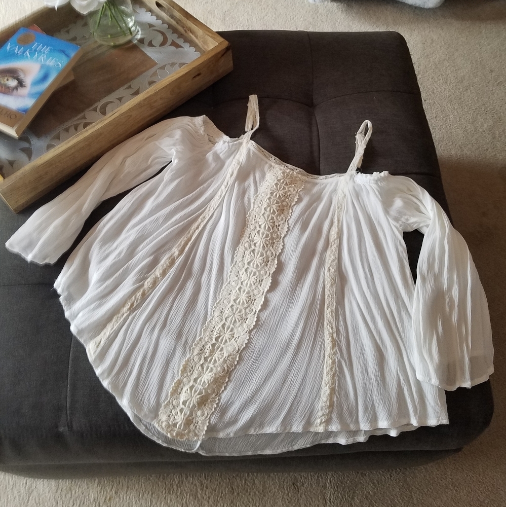 Off White Cream Cold shoulder Bell Sleeves Lace Crop Top Rewind NWOT